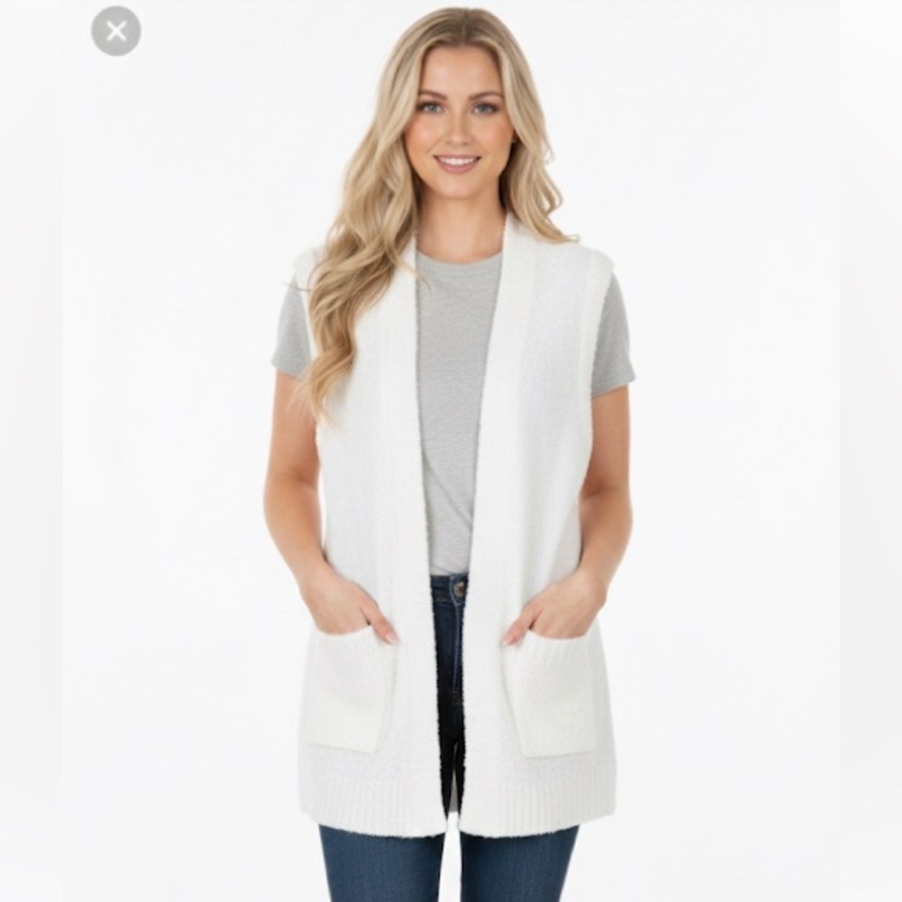 Classic Fashions vintage ivory color knit vest cardigan with pockets size medium